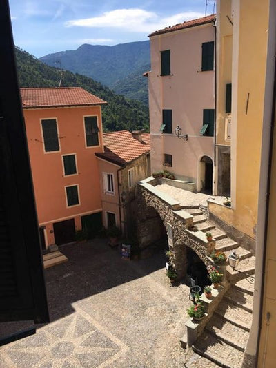 Autentisk italiensk by på luksus vandreferie i Italien