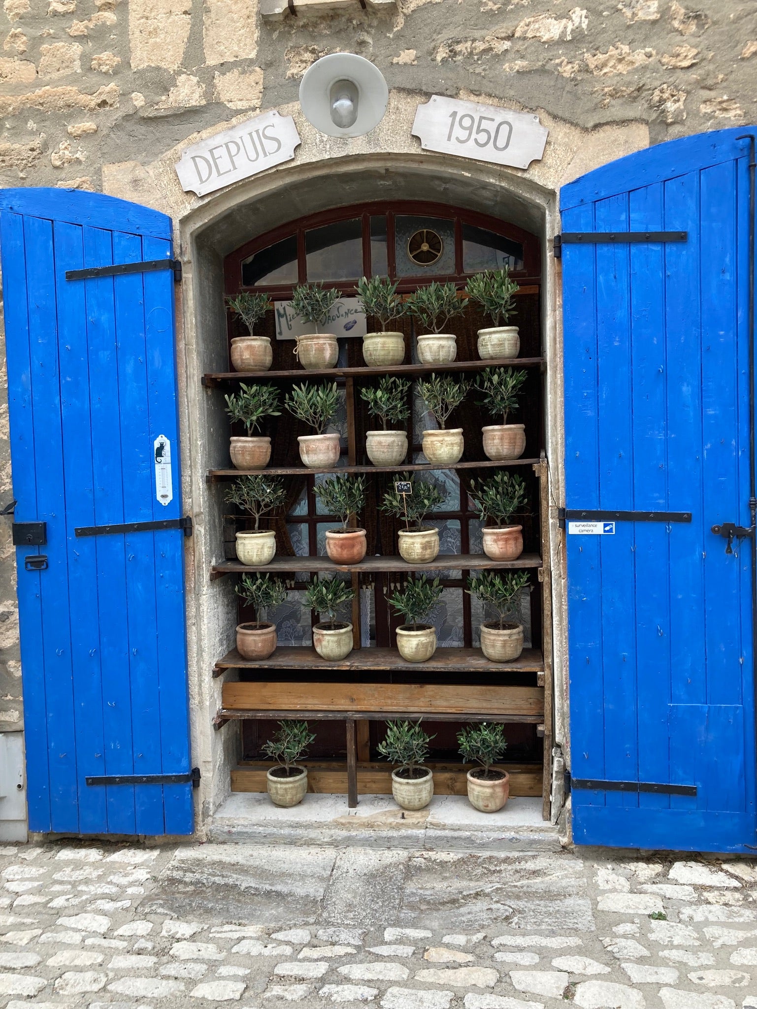 Detalje fra en af franskrigs smukkeste landsbyer Les beaux des provence