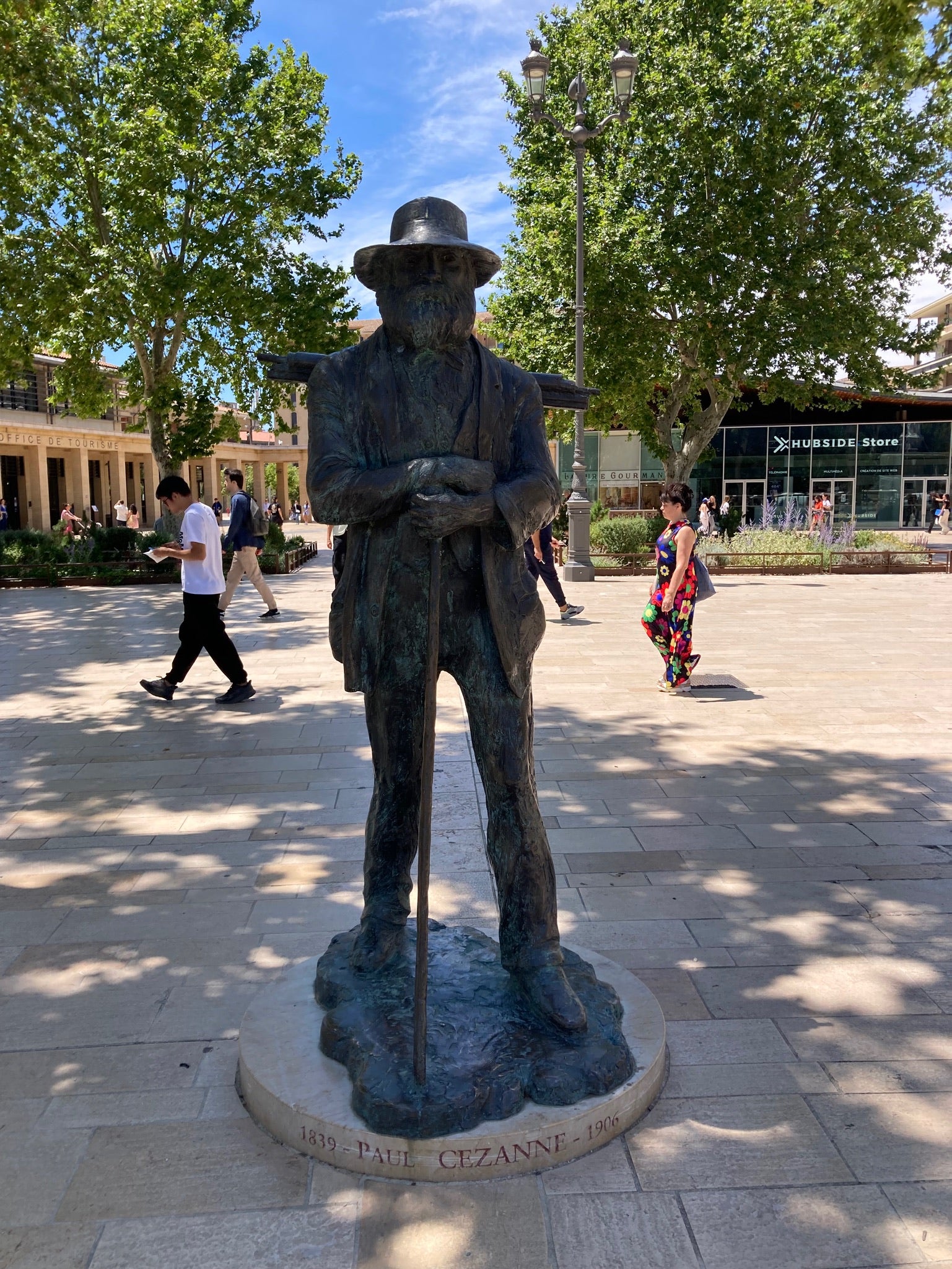 Statue af Cesanne i hans hjemby Aix-en-provence