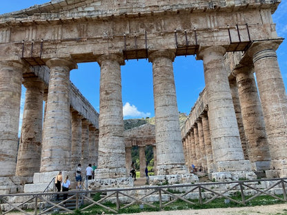 Antikt tempel i Segesta på kulturrejse Sicilien