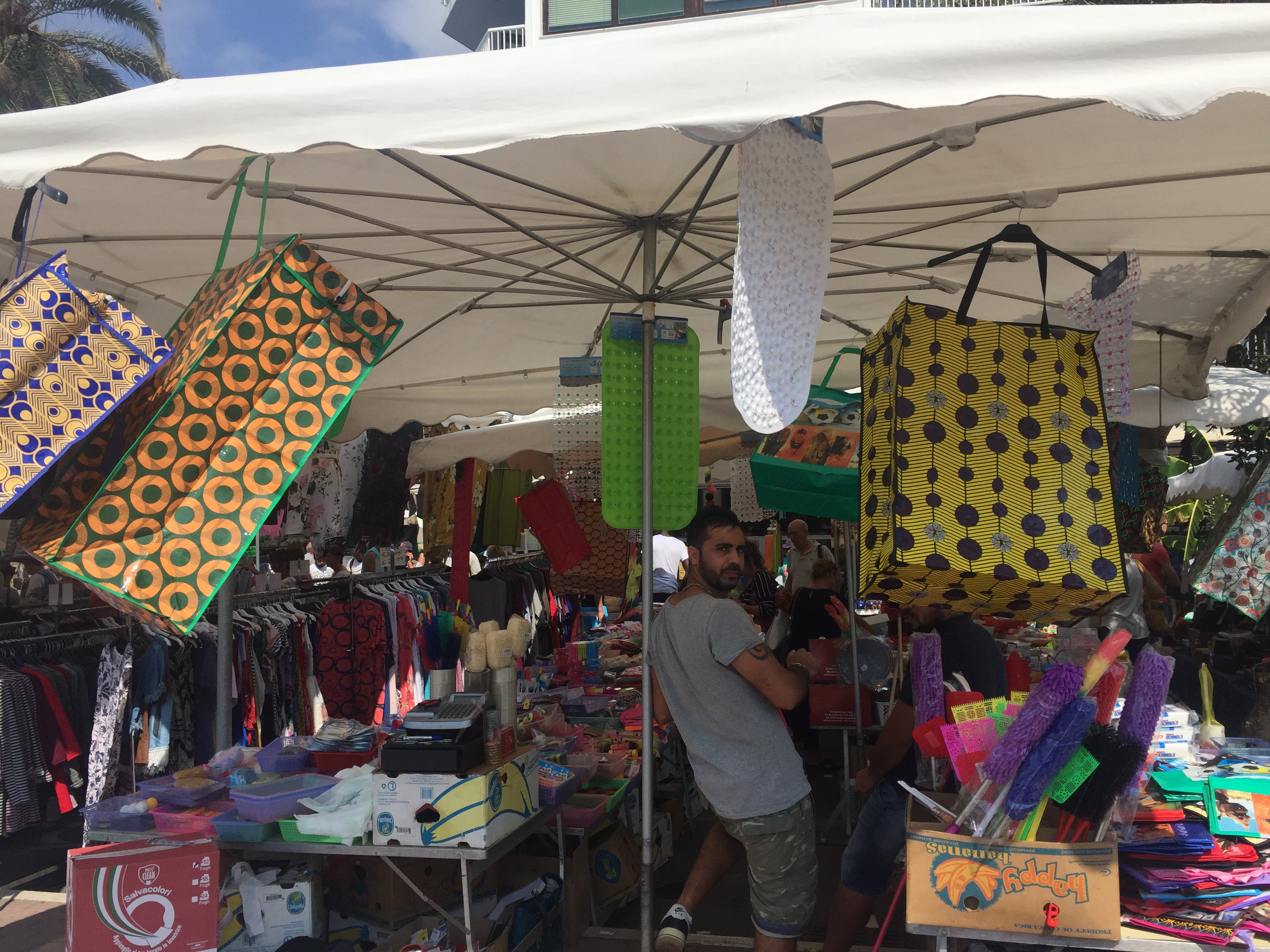 markedsbod i ventimiglia