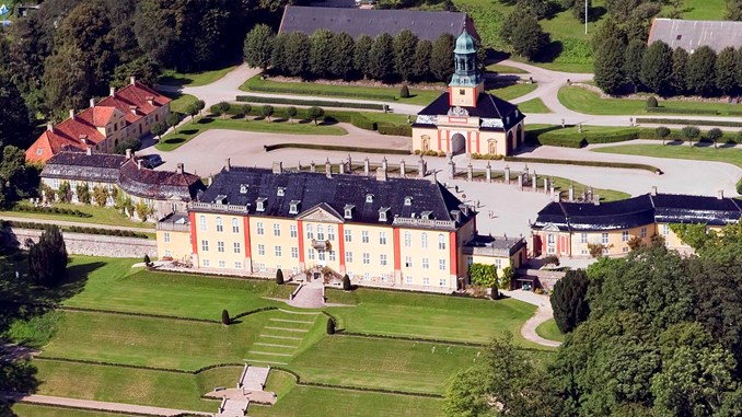 Luftfoto af Ledreborg Slot